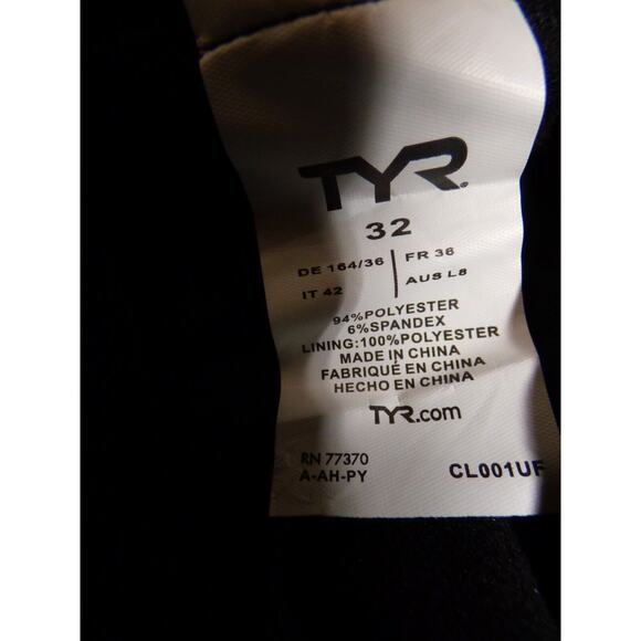 TYR Women's Durafast Diamondfit Black 1 Piece Swimsuit Size M 32 NEW - Picture 11 of 11